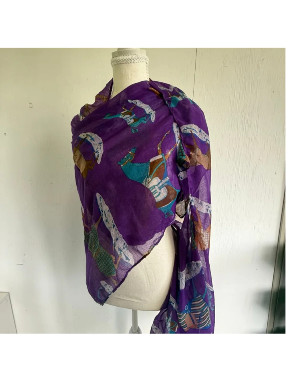 Unbranded stunning vintage